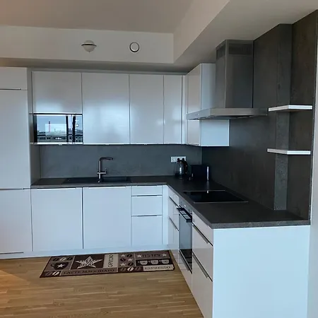 아파트 Interassist 14 *